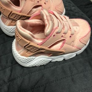 Toddler Girls Nike Huarache Shoes